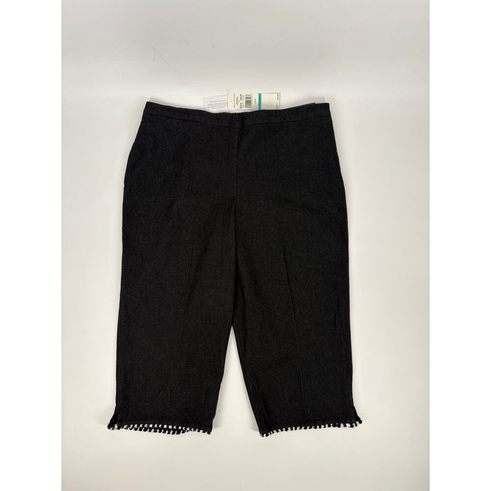 Alfred Dunner Women's Pants size 16P  (B52)